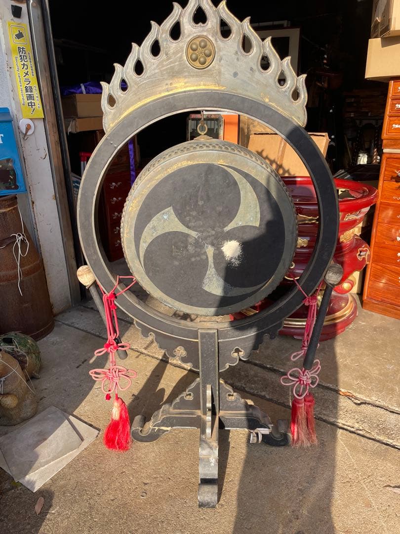 太鼓正製 雅楽 火焔太鼓 毛彫金具 寺院仏具 鳴物 バチ付き