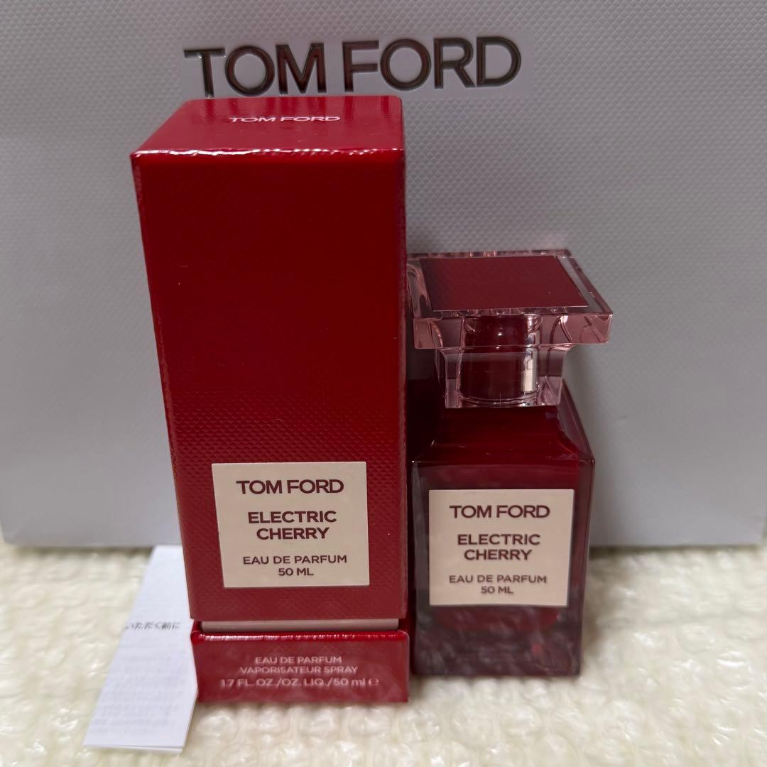 トムフォード　エレクトリックチェリー　オードパルファム　スプレィ　50ml
