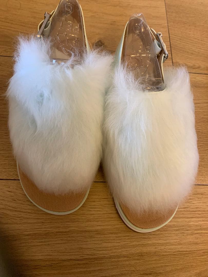 UGG サンダル