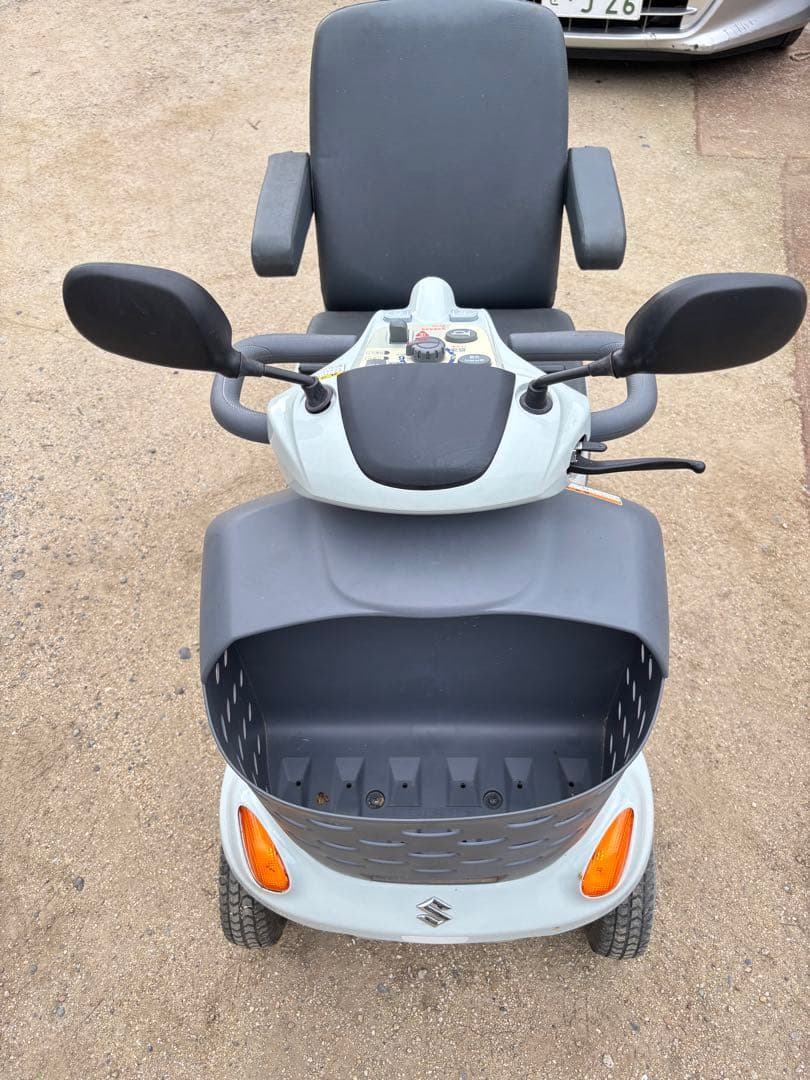 SUZUKIセニアカー ET4D8 岡山県内と近くのところを購入限定