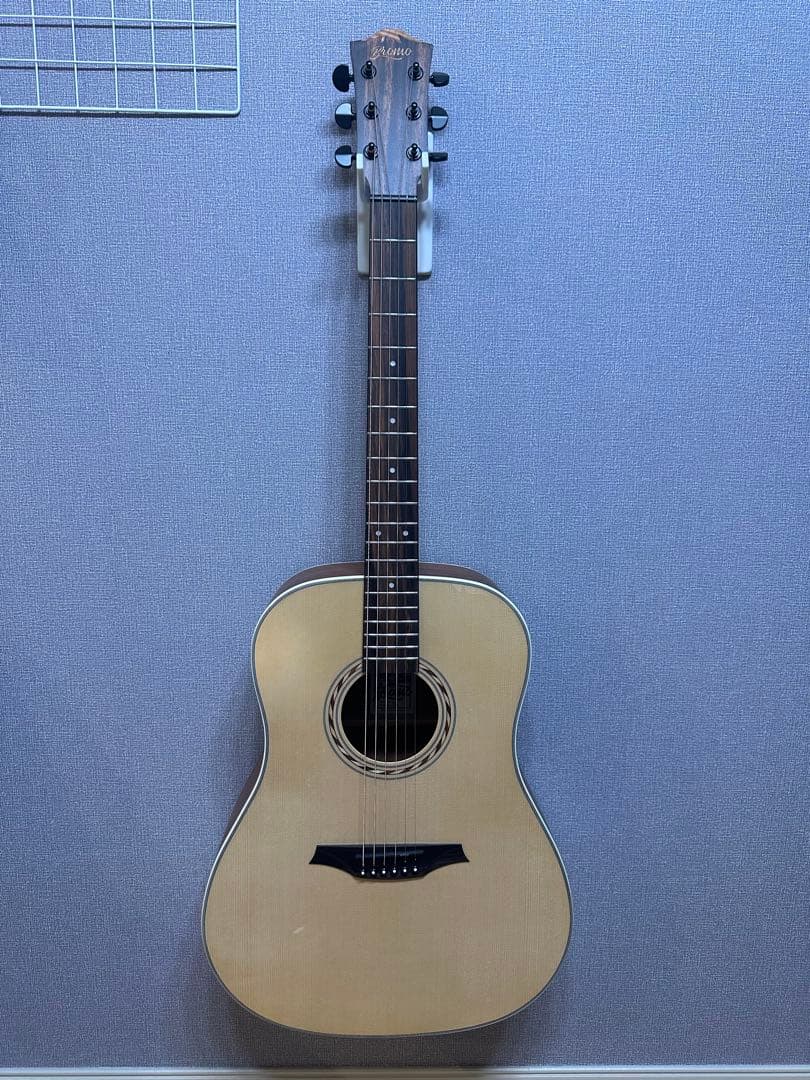 アコースティックギター　bromo