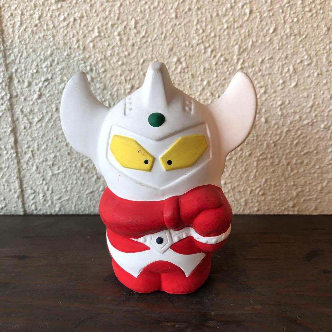ウルトラマンタロウ 陶器貯金箱 - メルカリ