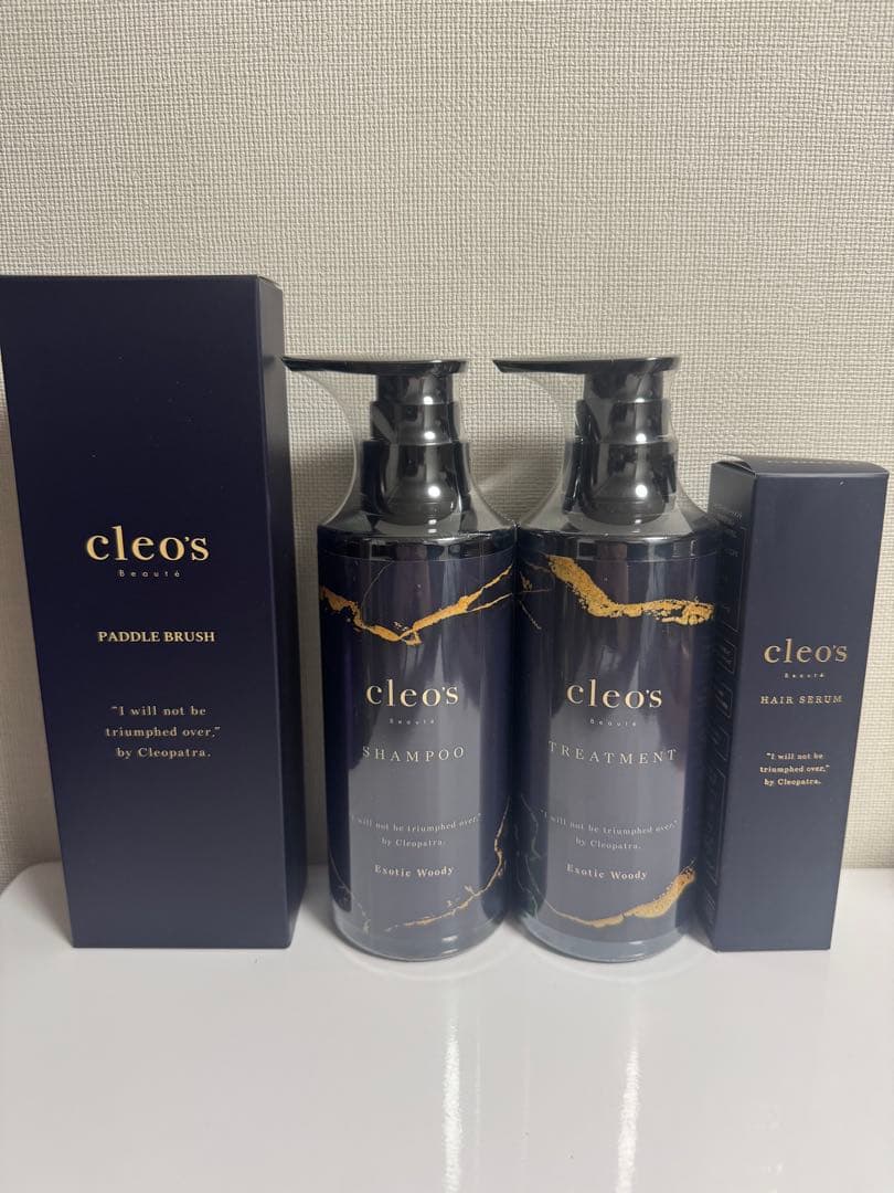 クレオズボーテ エクストラモイストシャンプー　トリートメント　セラム　ブラシ