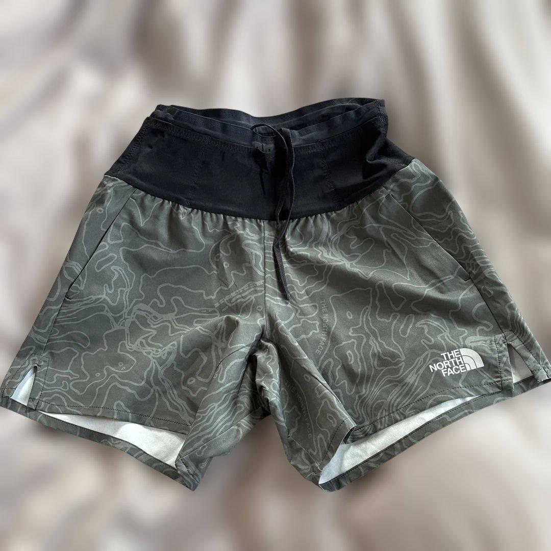 THE NORTH FACE 迷彩柄ショートパンツレディース