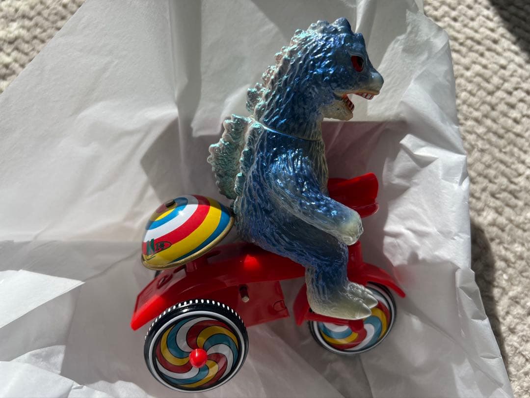 蓄光 ゴジラ三輪車 M1号 怪獣 ソフビ 新品未使用 M1号（エムイチゴウ）〉の『74ゴジラ三輪車』ソフビ（※TOKYO CULTUART