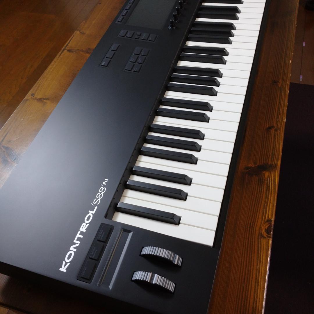 【美品】KONTROL S88 MK3 88鍵 MIDIキーボード Native Instruments (NI) Kontrol S88 MK3 MIDIキーボード