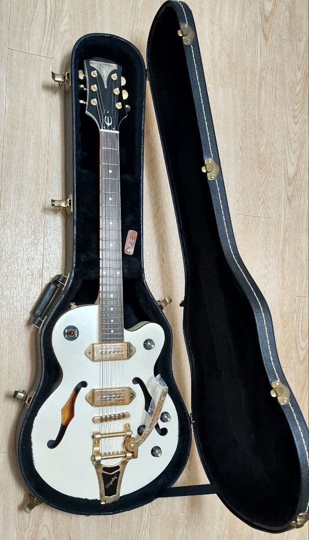 エピフォン 限定生産 WILDKAT ワイルドキャット ホワイト ハードケース
