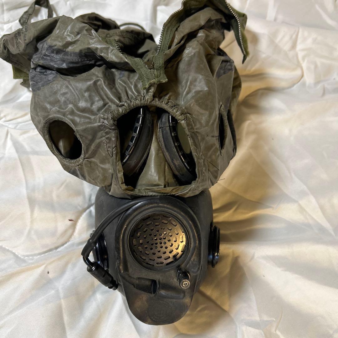 ガスマスクと水筒（M17A1ガスマスク、バッグ）＆水筒（1QTキャン