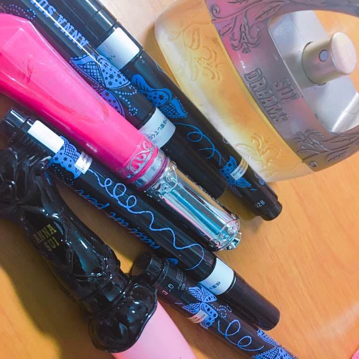 香水とネイルペンとグロス 試してみた】グロスアップネイルカラー コフレドールの人気色