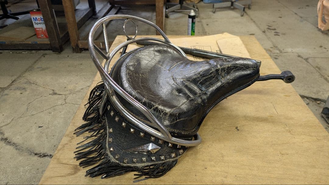 ☆ショベルヘッドパーツS シート＆シートプランジャアッシー☆ - メルカリ