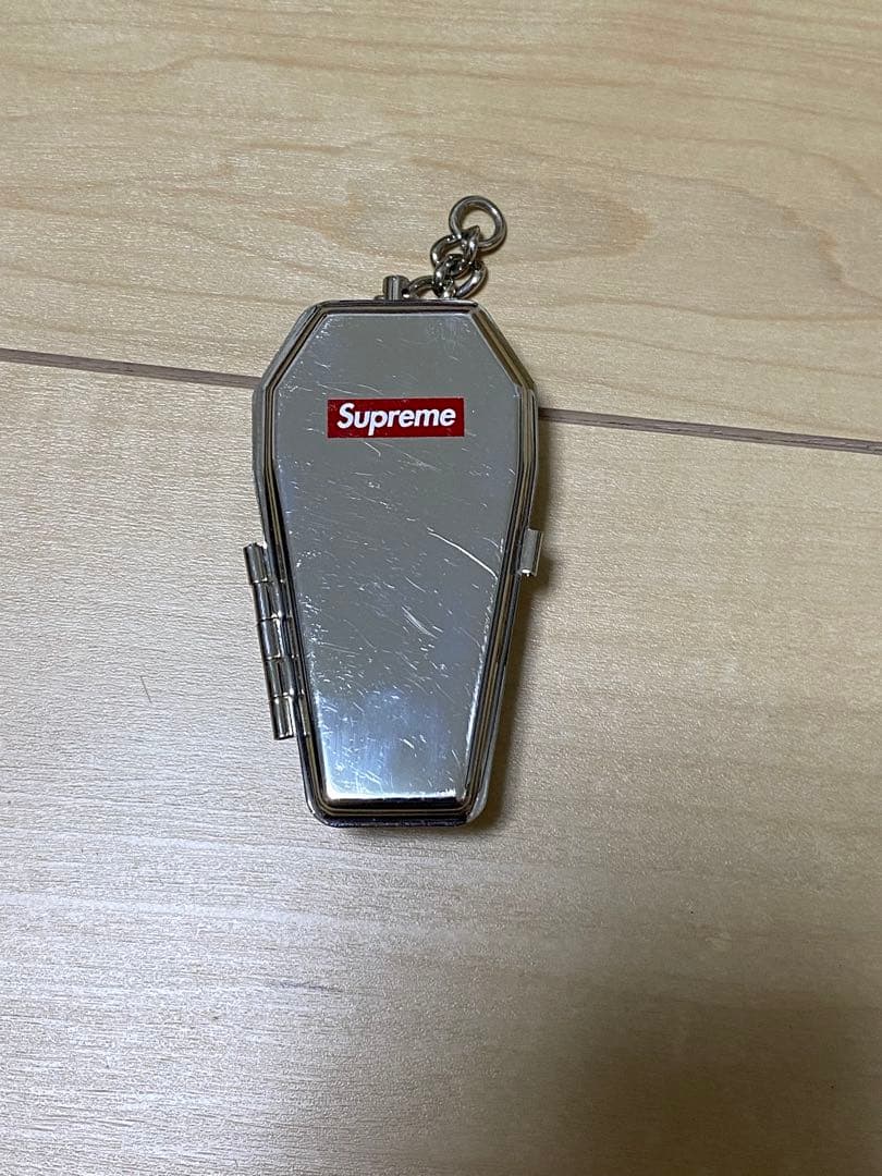Supreme 棺桶型キーホルダー シルバー