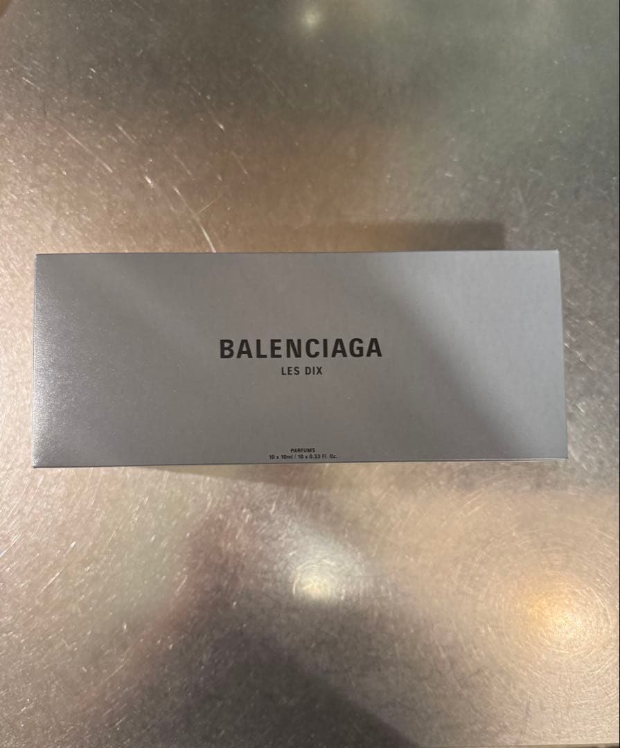 バレンシアガ　ミニ香水　ディスカバリーセット