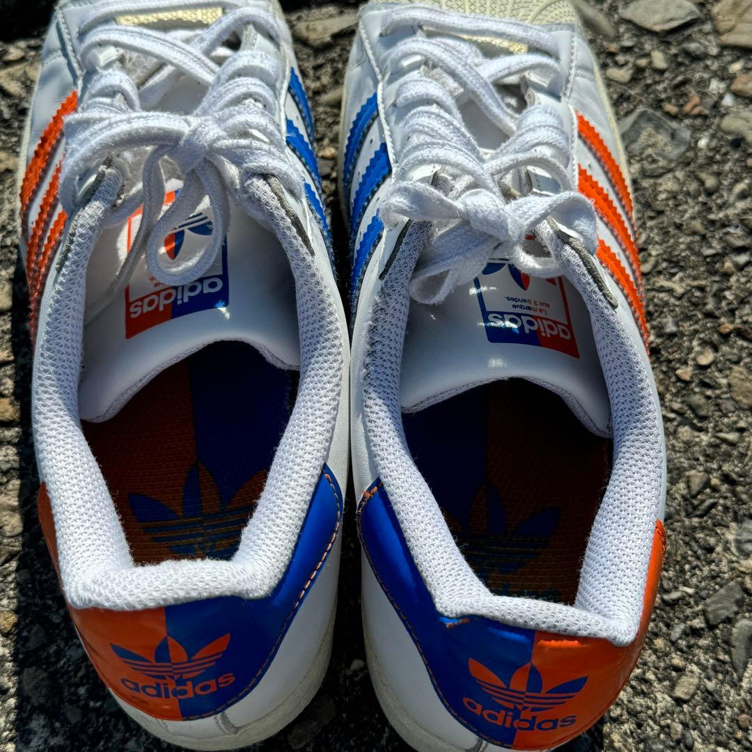 adidas SUPERSTAR アディダス スーパースター 白/青/オレンジ - メルカリ