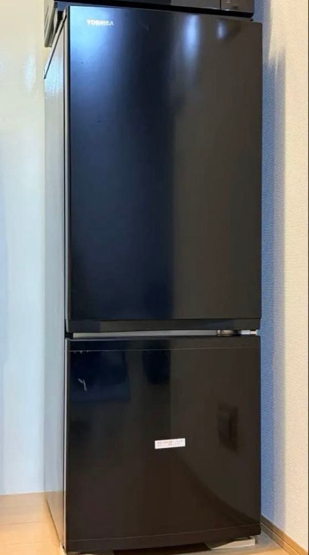 【美品】TOSHIBA冷蔵庫GR-U15BS ブラック／保証書有／下段フィルム付