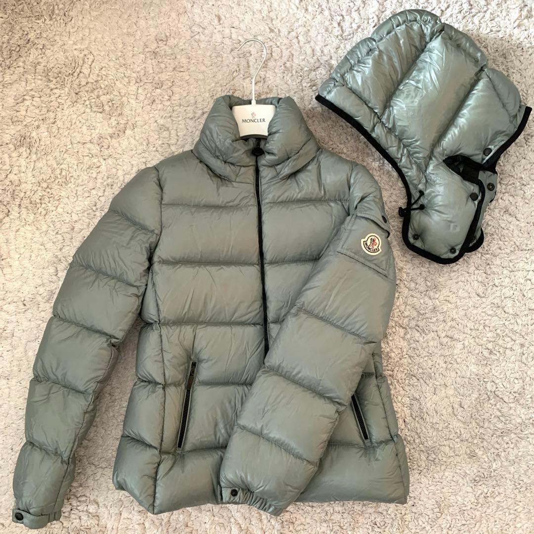 《モナさま専用》《美品》モンクレール　レディース　ダウンジャケット