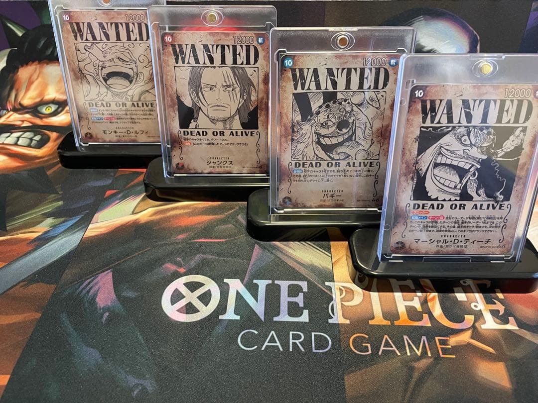 ワンピースカード 手配書SP 四皇4種新たなる皇帝 コンプリートセット