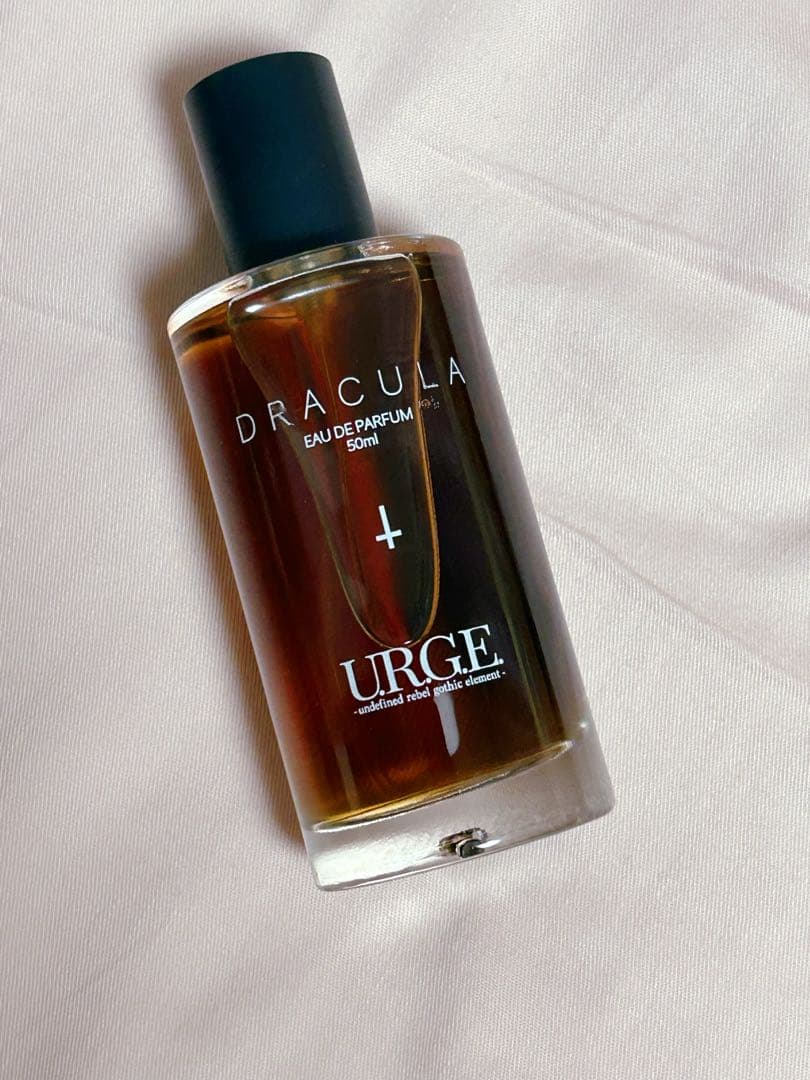 lynch. 葉月 香水 DRACULA 新品未使用