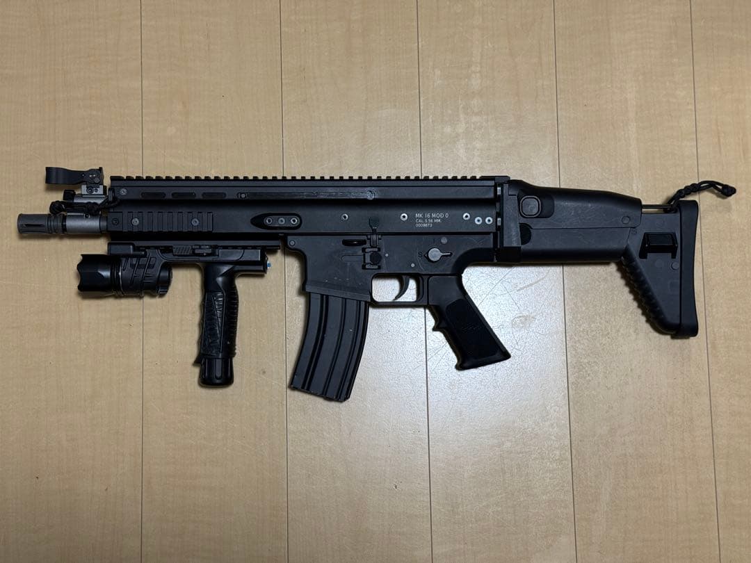 【むらっぱ】SCAR-L ガスブロ　マガジン3本　グリップライト