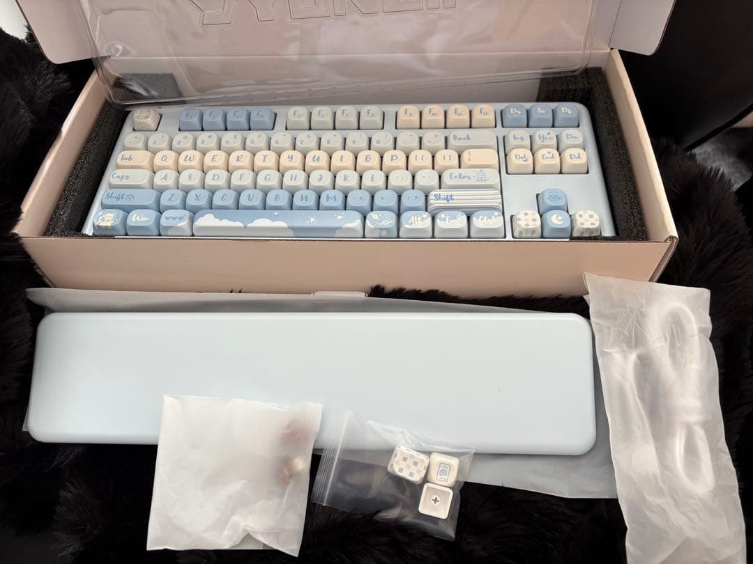 ゆ*け様 YUNZII B87 ブルー メカニカルキーボード