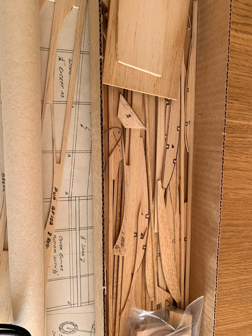 cox020エンジンと020エンジン用組立キット - メルカリ