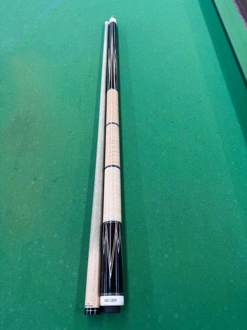 アダム　MUGEN ビリヤードキュ