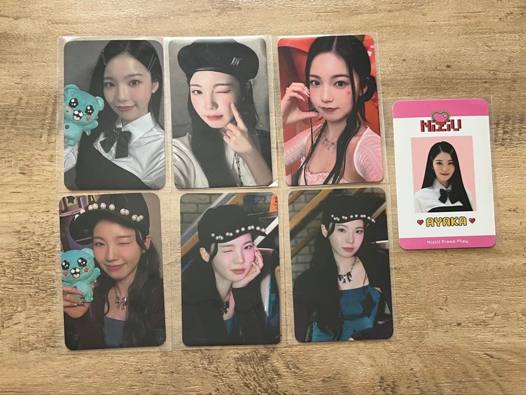 NiziU アヤカ トレカ まとめ売り pressplay - メルカリ