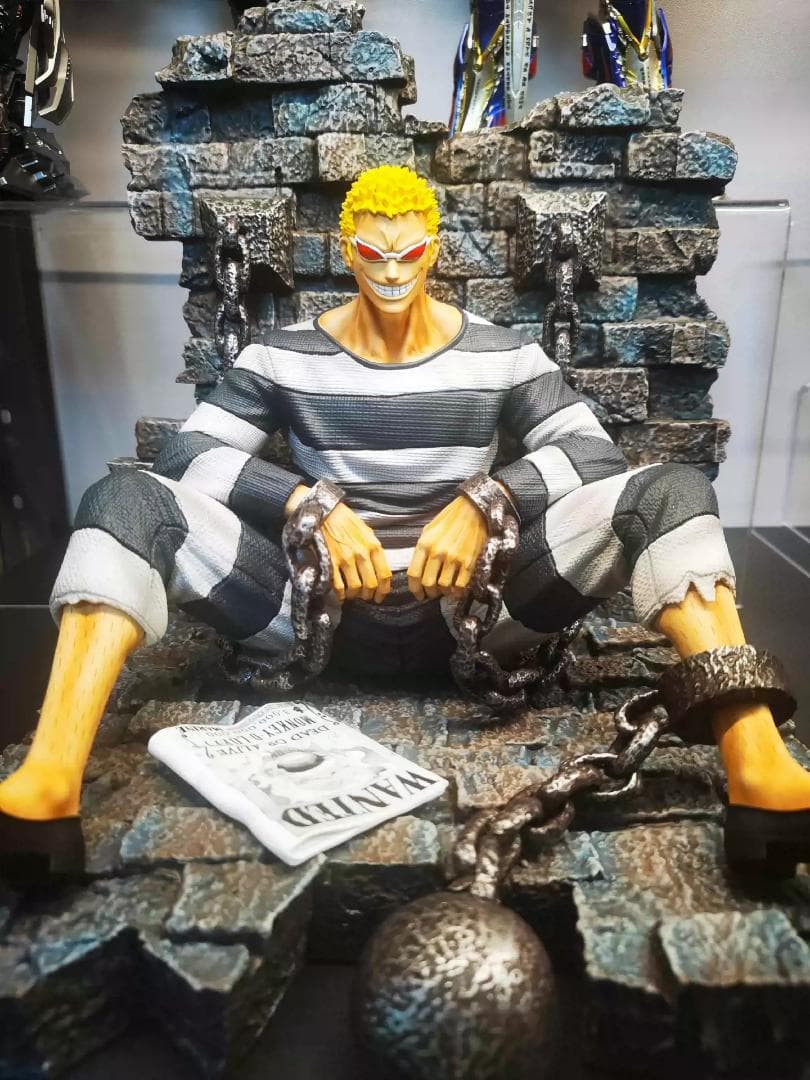 ワンピース 刑務所 ドフラミンゴ フィギュア ガレージキット