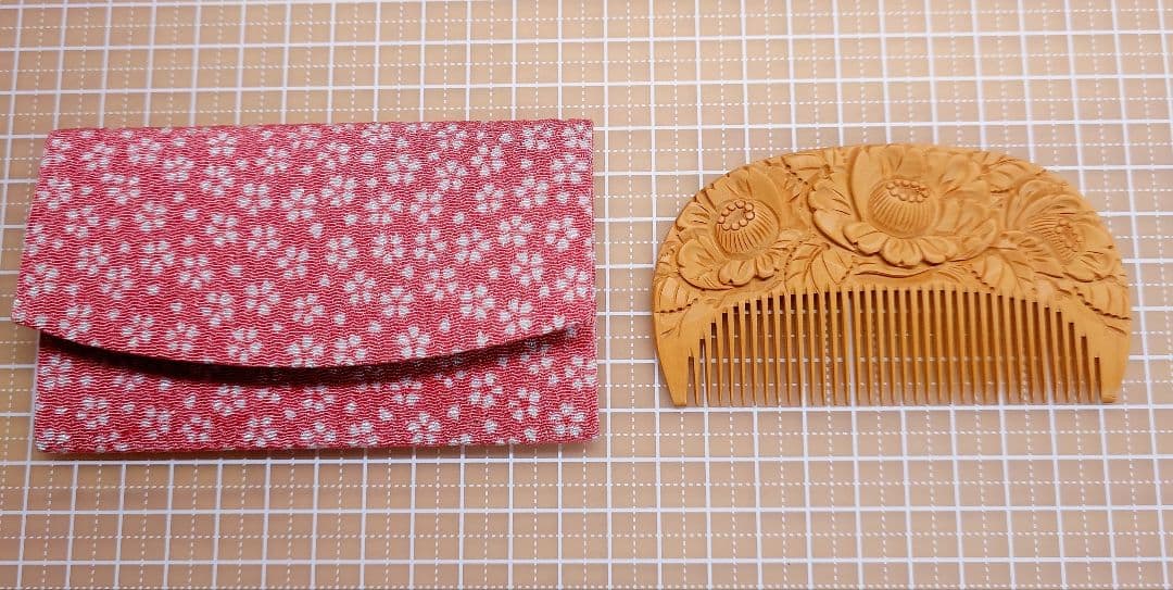 さつまつげ櫛　彫り櫛　辻忠商店　椿柄　新品未使用