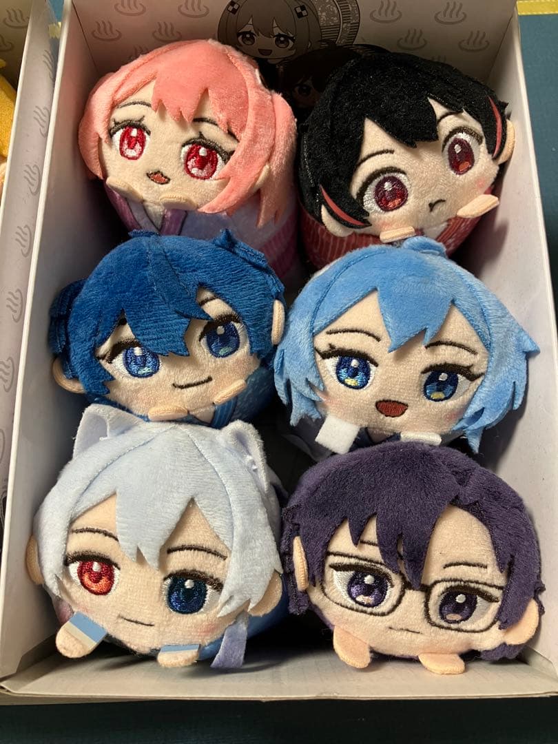 カラフルピーチ もちころりん ぬいぐるみ 極楽湯 - メルカリ