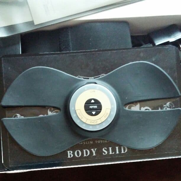 ボディ　スリット　EMS