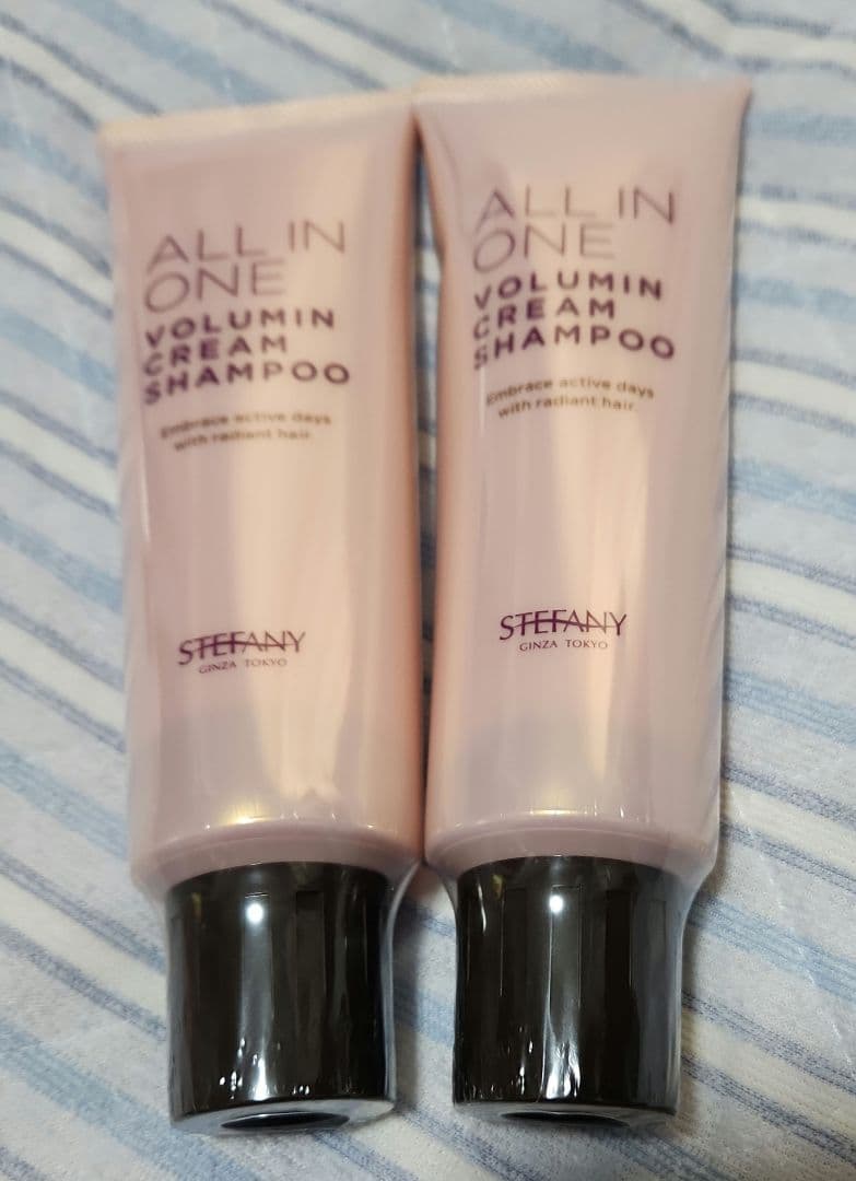 オールインワンボリューミンクリームシャプー250g　2本セット