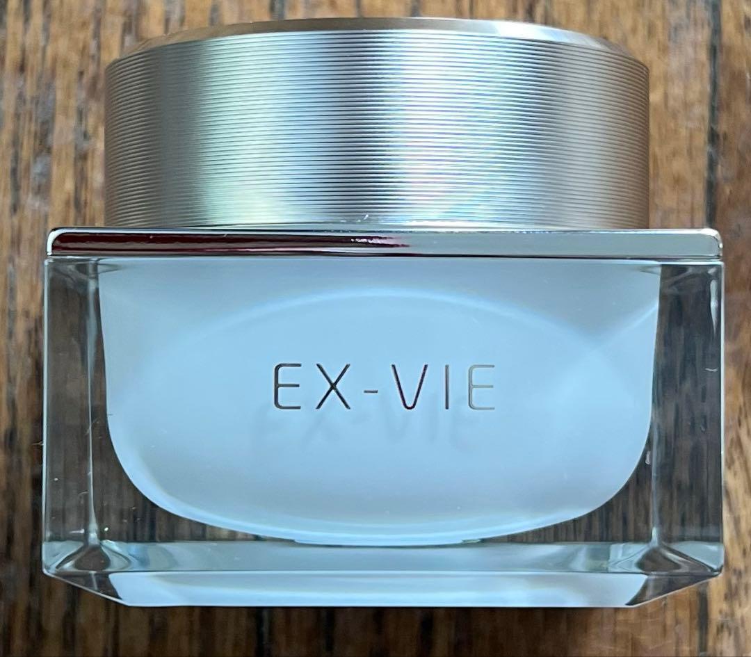 アルビオン　エクスヴィギンザスペシアクリーム