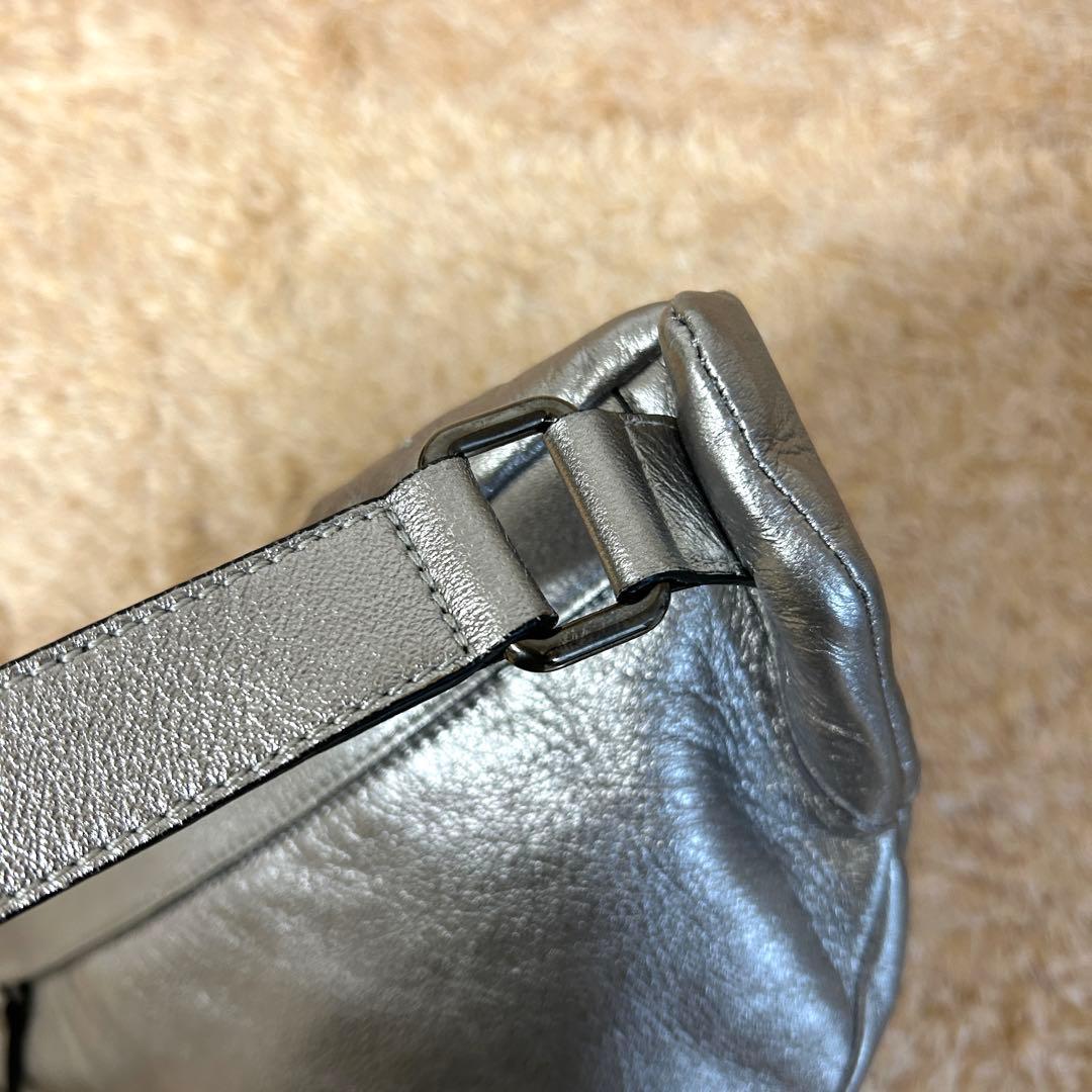 極美品✨ ジミーチュウ デリー スタースタッズ レザー ボディバッグ