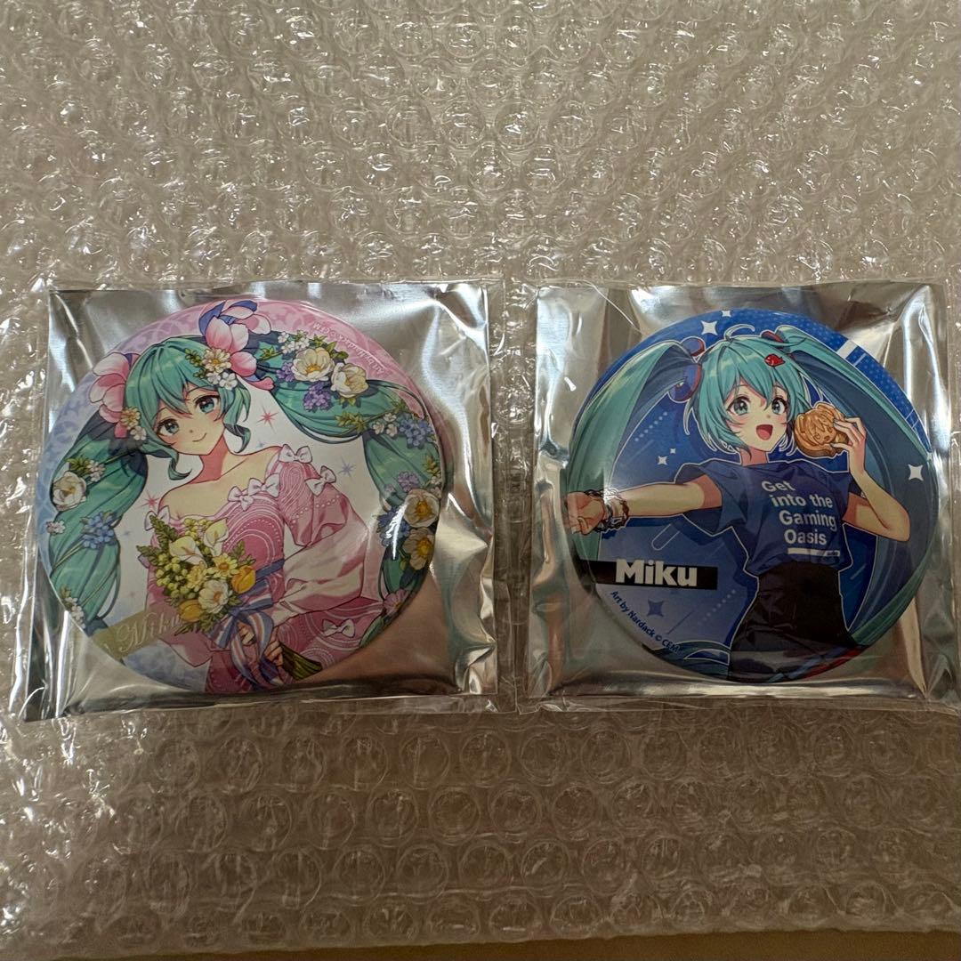 初音ミク×GiGO 39 Celebration! 等身 缶バッジ 2種たい焼き
