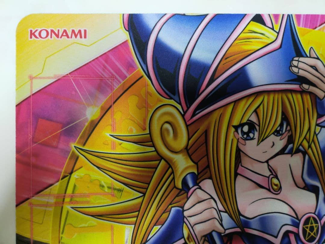 遊戯王 ブラック・マジシャン・ガール&魔法の筒 プレイマット デュエル