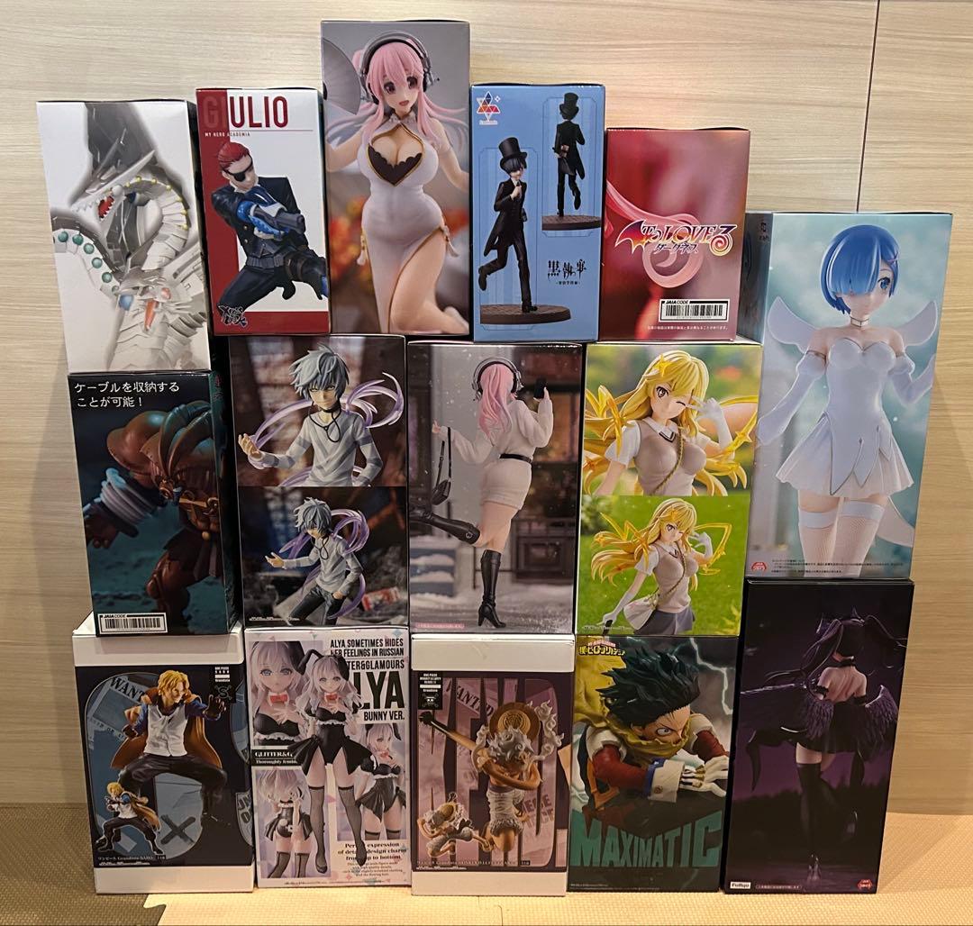 プライズフィギュアまとめ売り 15点セット - メルカリ