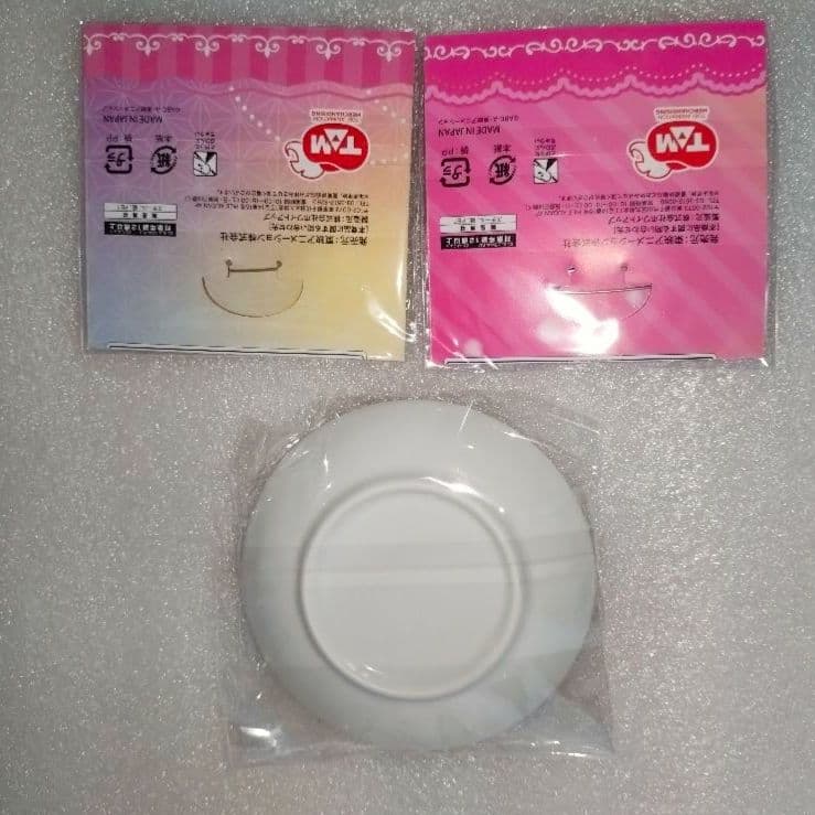 キュアグレース(花寺のどか) プリキュア プリティ袋缶バッジ2点+小皿