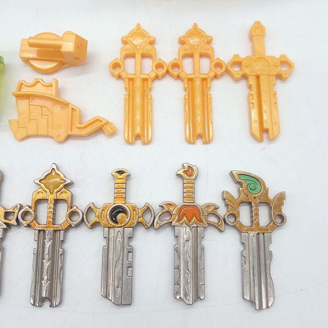 BANDAI キーボッツ ジークパラディンセット トイザらス限定 - メルカリ