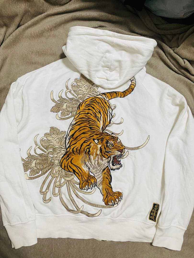 虎 絡繰魂 日本限定 パーカー スカジャン vintage unisex 絡繰魂 からくり魂 粋 スカジャン 虎 牡丹 和柄 リバーシブル 刺繍
