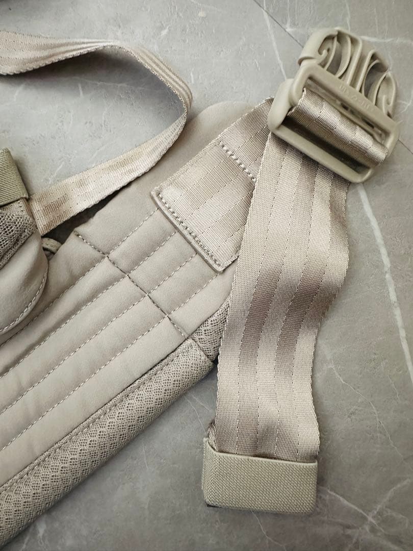 美品✨】A.B.C. エアバギー抱っこ紐 ベージュ＋ラルフローレン洋服セット