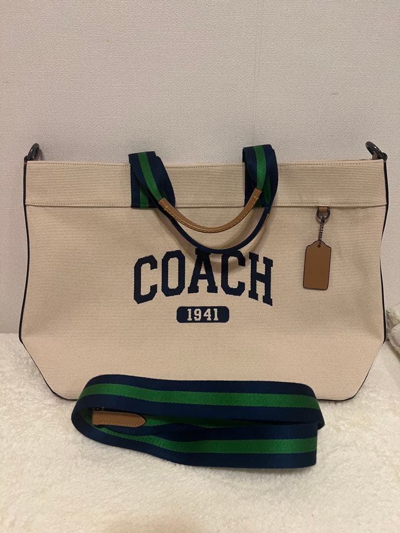 flower spirit様専用COACH ♡トートバッグ38コーチグラフィック - メルカリ
