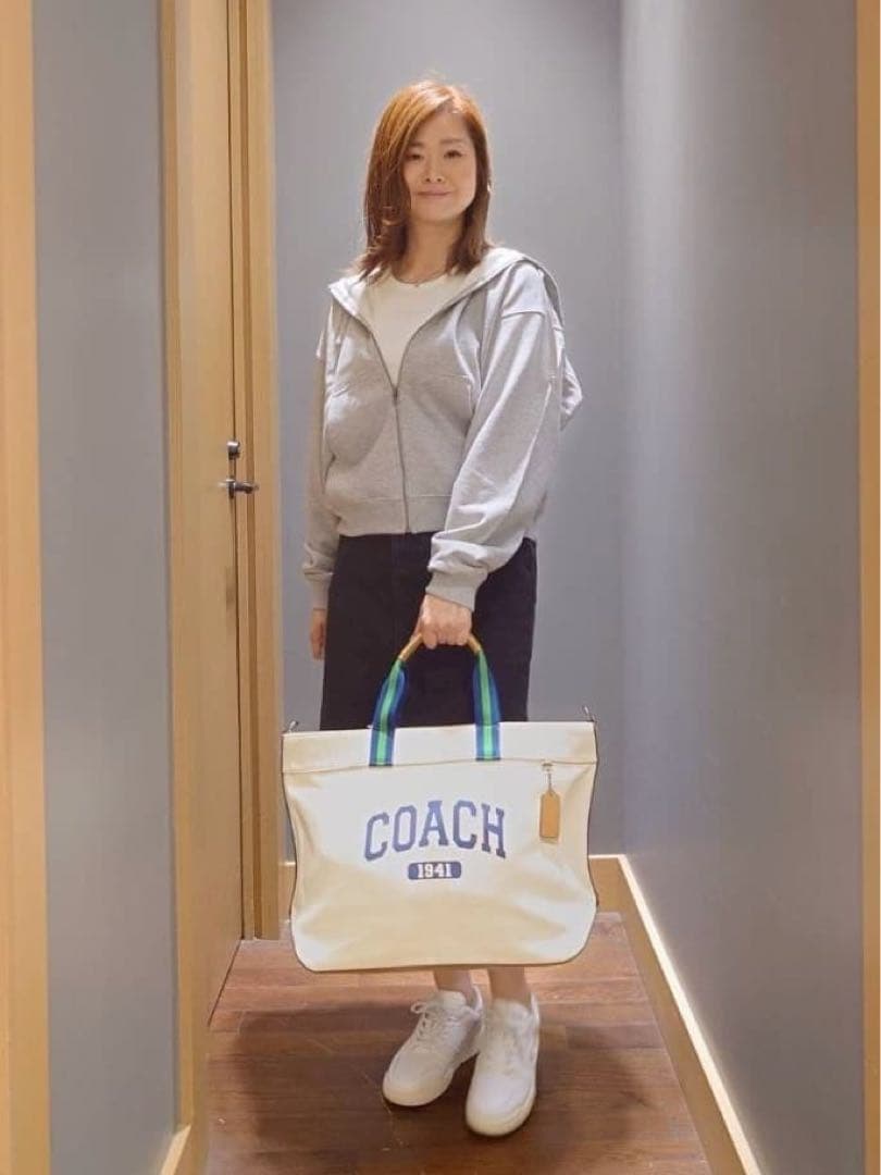 flower spirit様専用COACH ♡トートバッグ38コーチグラフィック - メルカリ