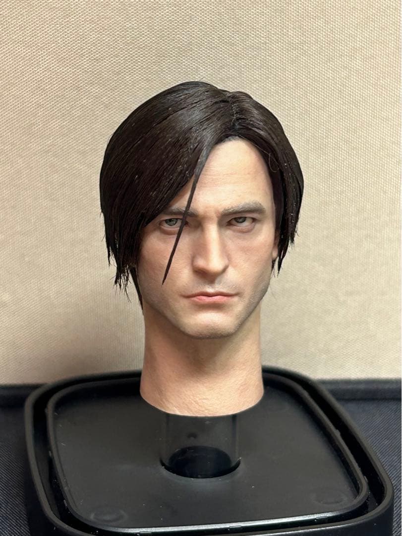 INART インアート 1/6 バットマン ブルース ウェイン 植毛可動眼ヘッド