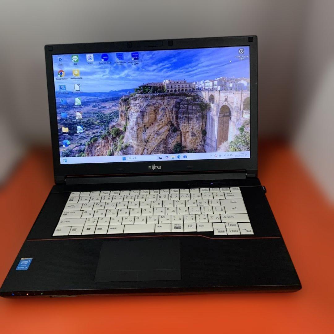 Windows11 ノートパソコン DVD付き爆速SSD搭載 Core i3