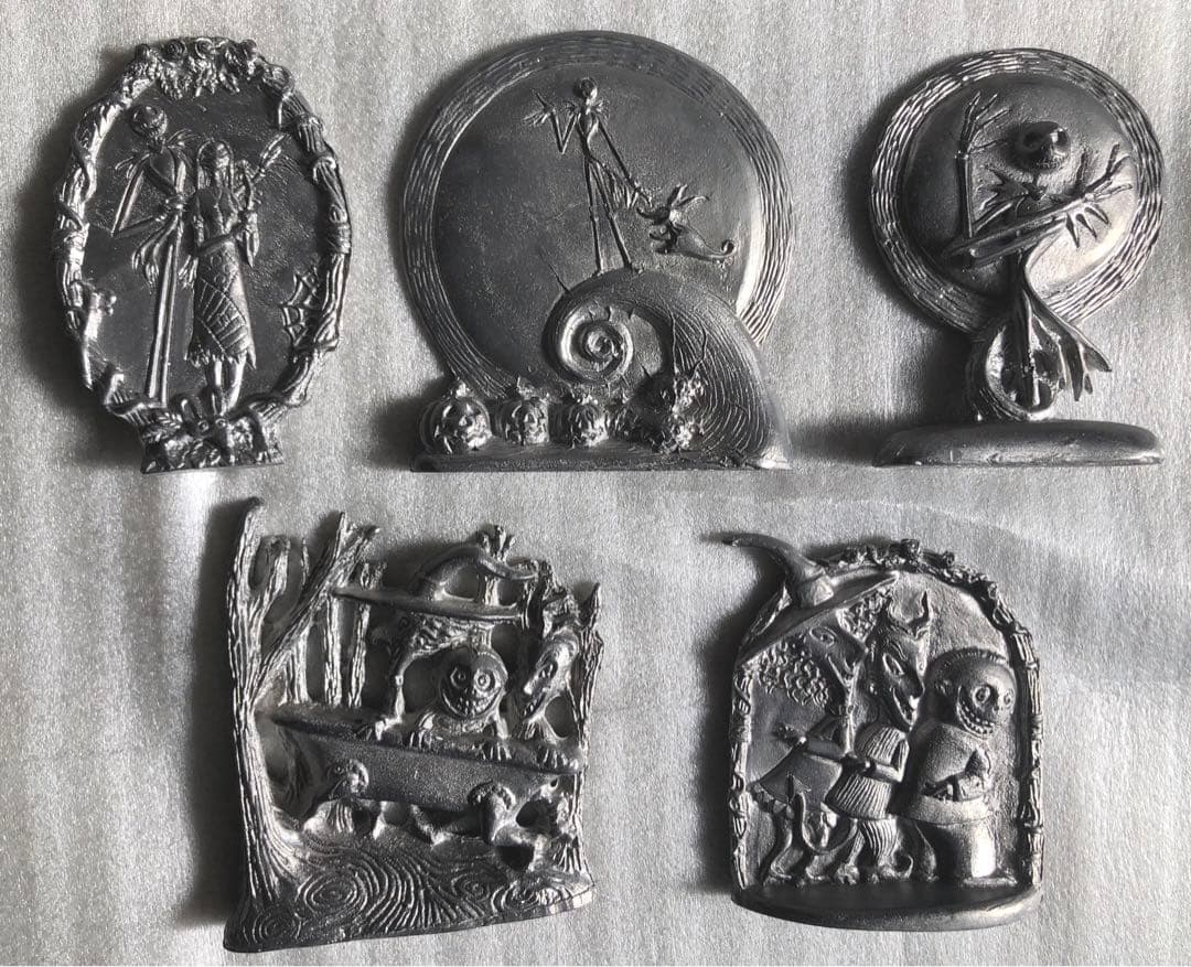 超レア ナイトメアビフォアクリスマス ピュータースタチュー 全5種 彫像 ナイトメアー・ビフォア・クリスマス』の印象的なシーンが立体化！光る