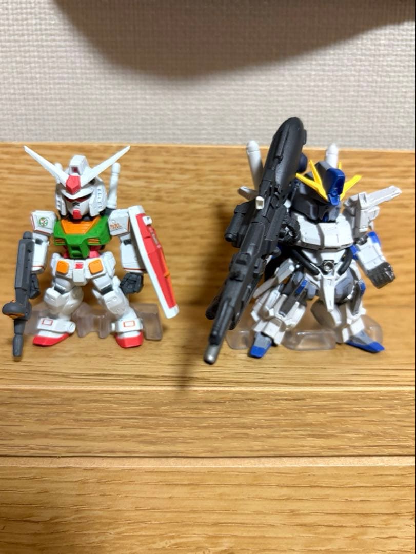 ガンダムコンバージ　FAZZとセブンイレブンガンダム