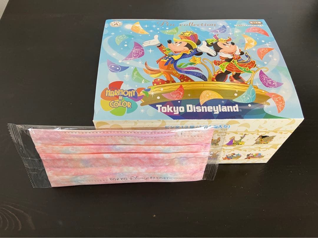【新品未使用】ディズニー ハーモニーインカラー ピンバッジ（マスク付き）