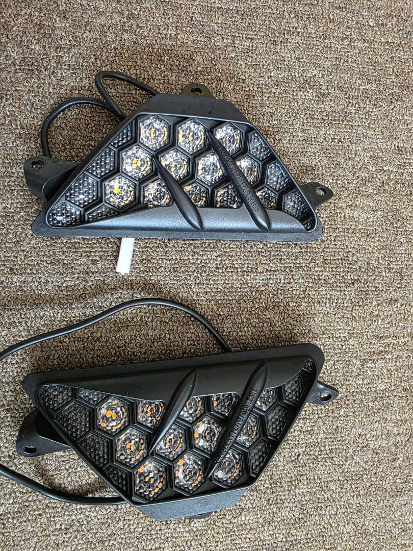 TST　カワサキ　Ninja用フロントウインカー