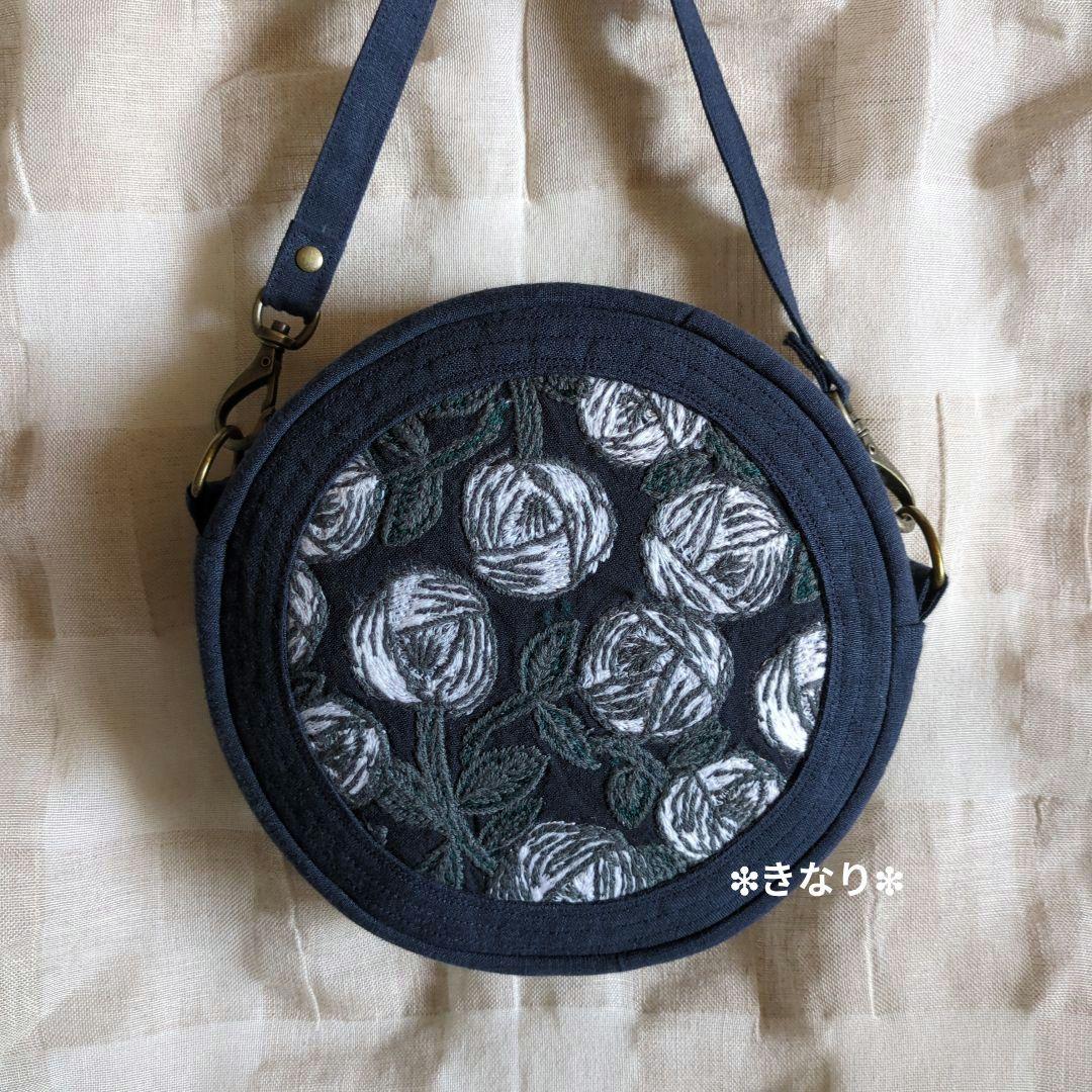 ハンドメイド まあるいポーチ ミナペルホネン生地使用♪