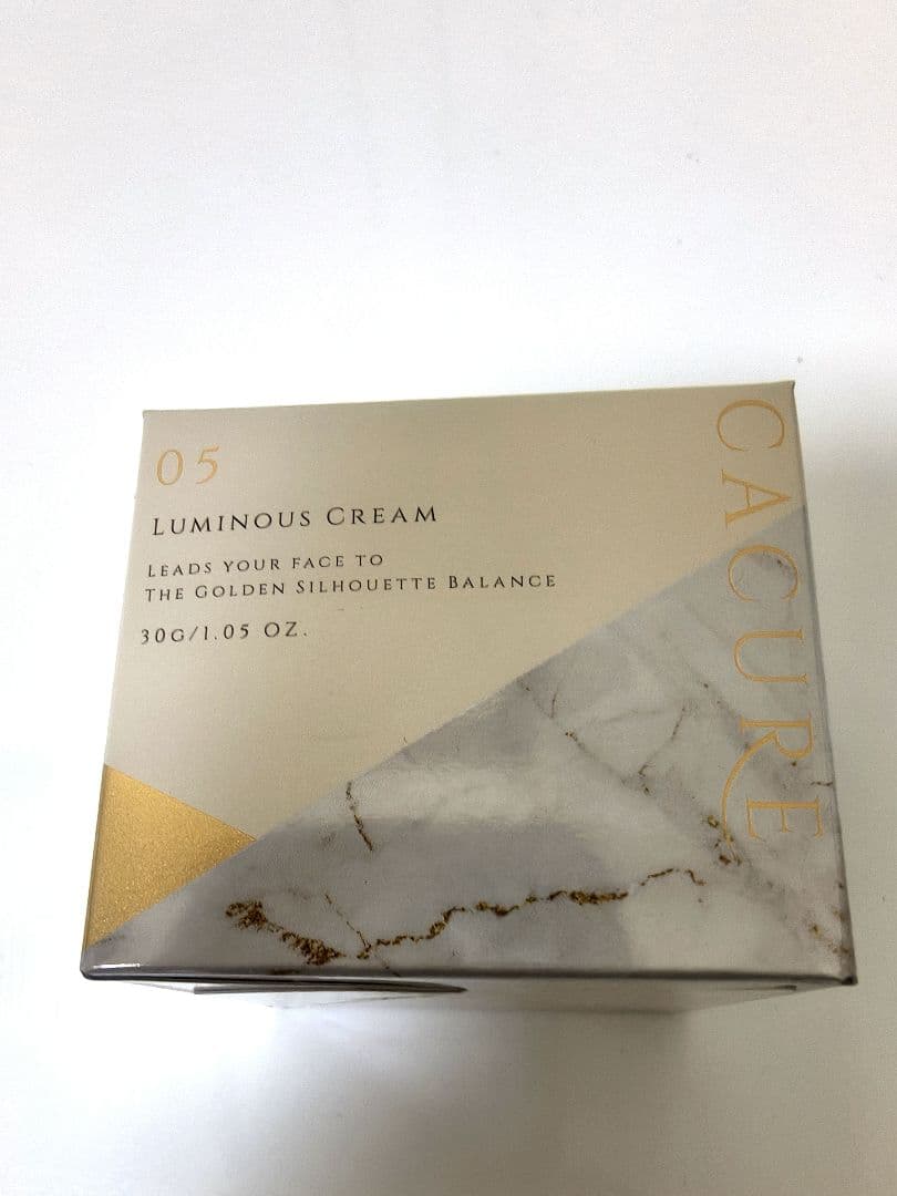 新品！ダイアナ　ケキュア　ルミナス　美容クリーム